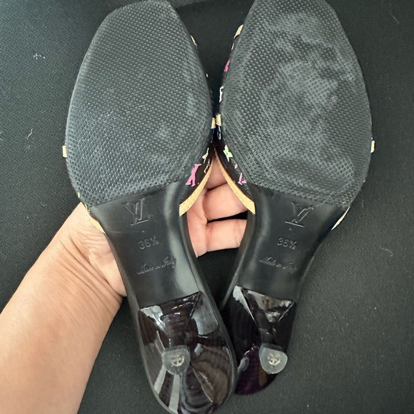 LV sandals in very good condition size 36 - Picture 7 of 16
